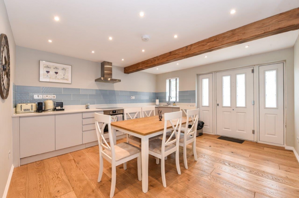 Holiday Lettings, Apuldram Bramley Cottage Baileys Estate Agent